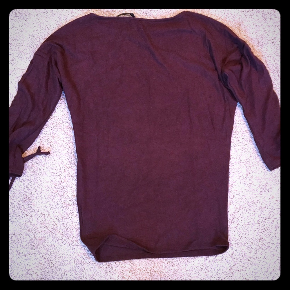 Maroon sweater